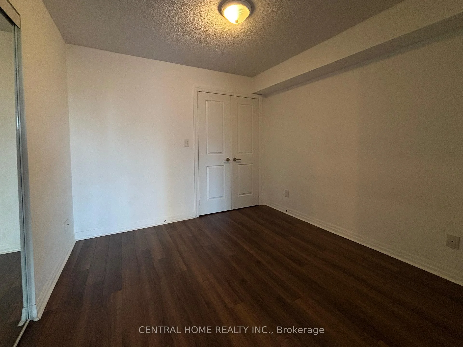Photo 13 of Unit 308, 2015 Sheppard Avenue E, North York, Henry Farm — HOMEH