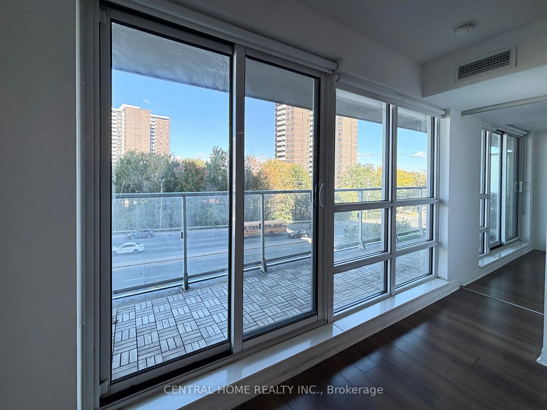 Photo 14 of Unit 308, 2015 Sheppard Avenue E, North York, Henry Farm — HOMEH