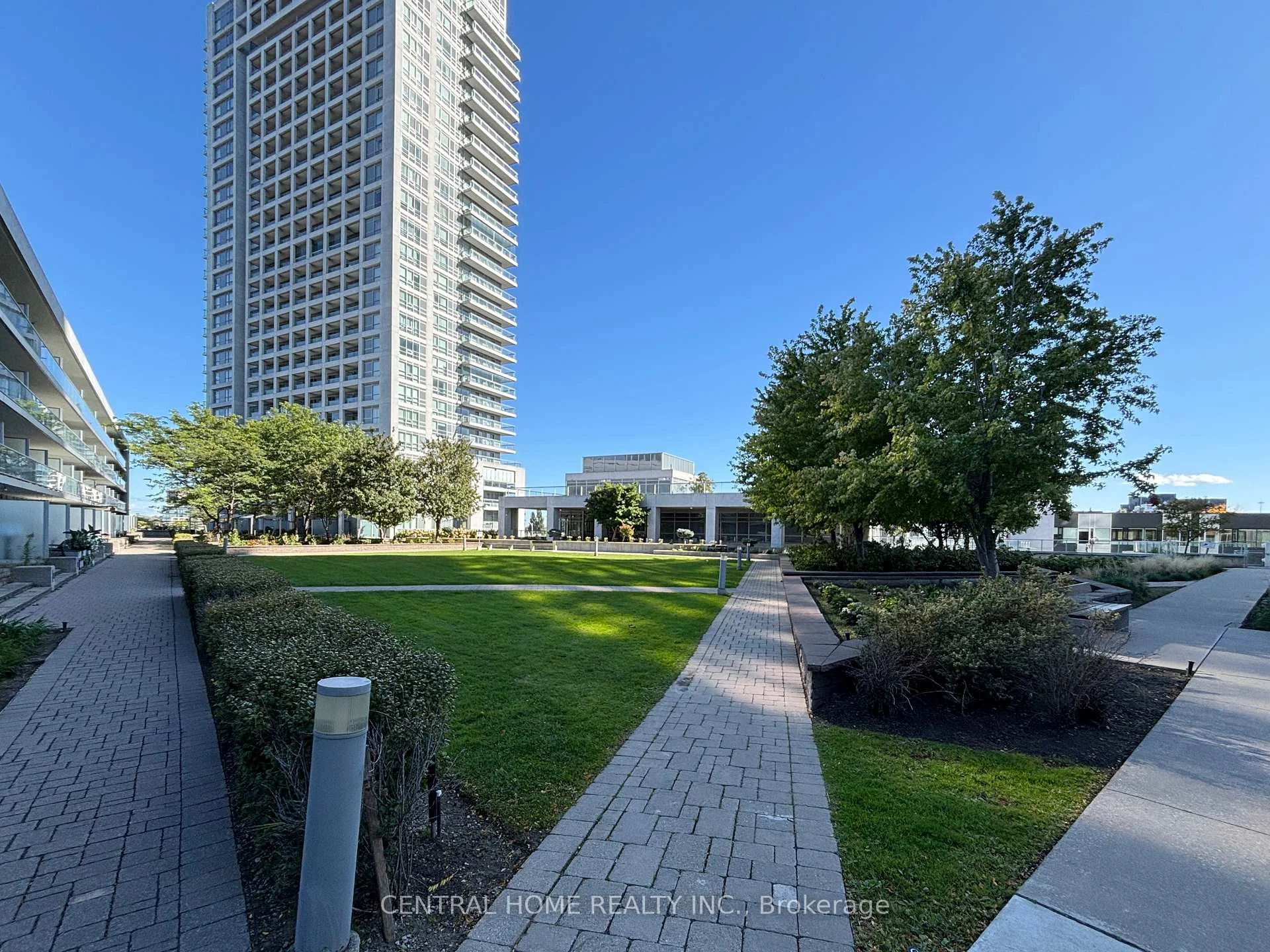 Photo 17 of Unit 308, 2015 Sheppard Avenue E, North York, Henry Farm — HOMEH