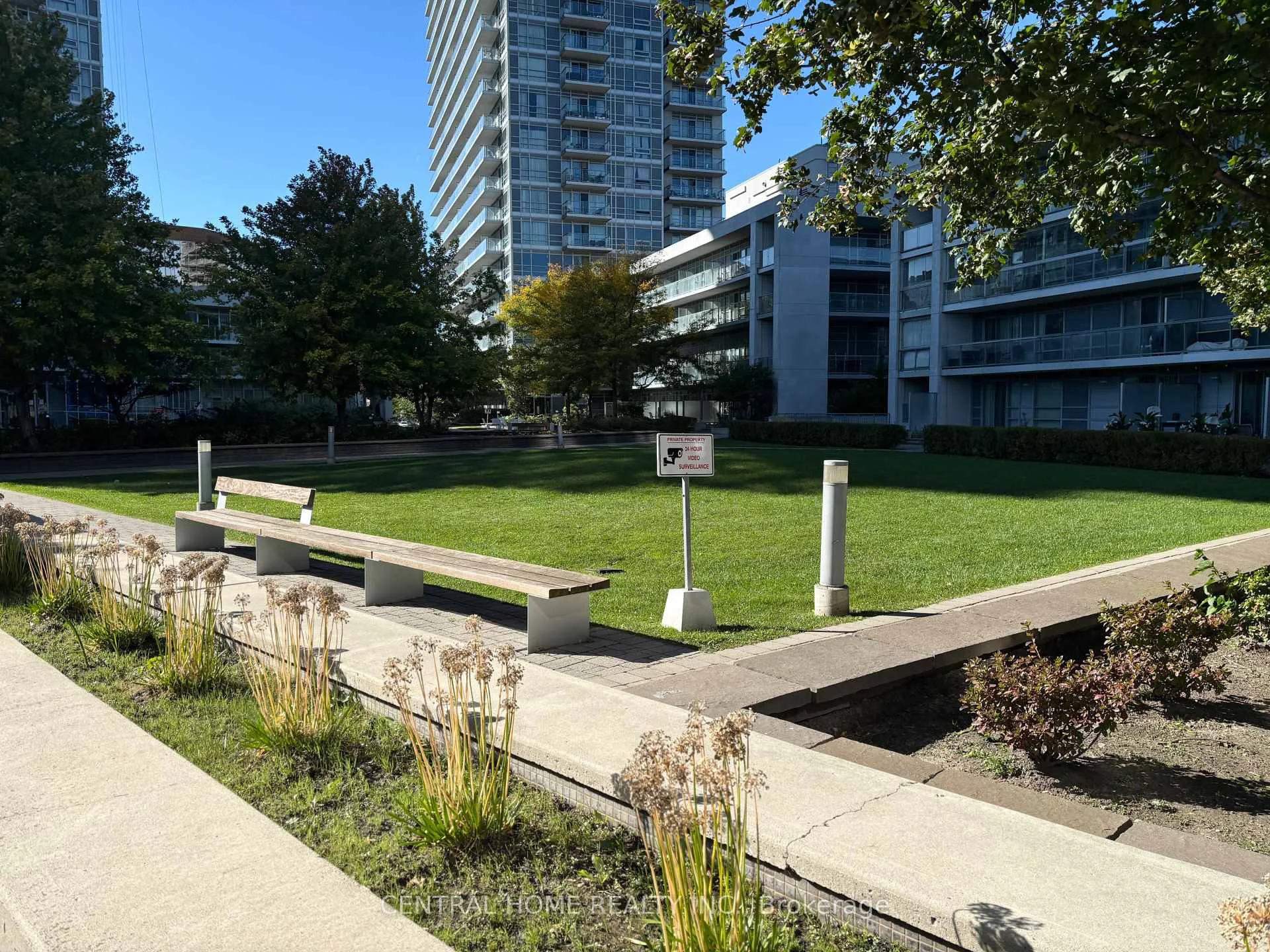Photo 18 of Unit 308, 2015 Sheppard Avenue E, North York, Henry Farm — HOMEH