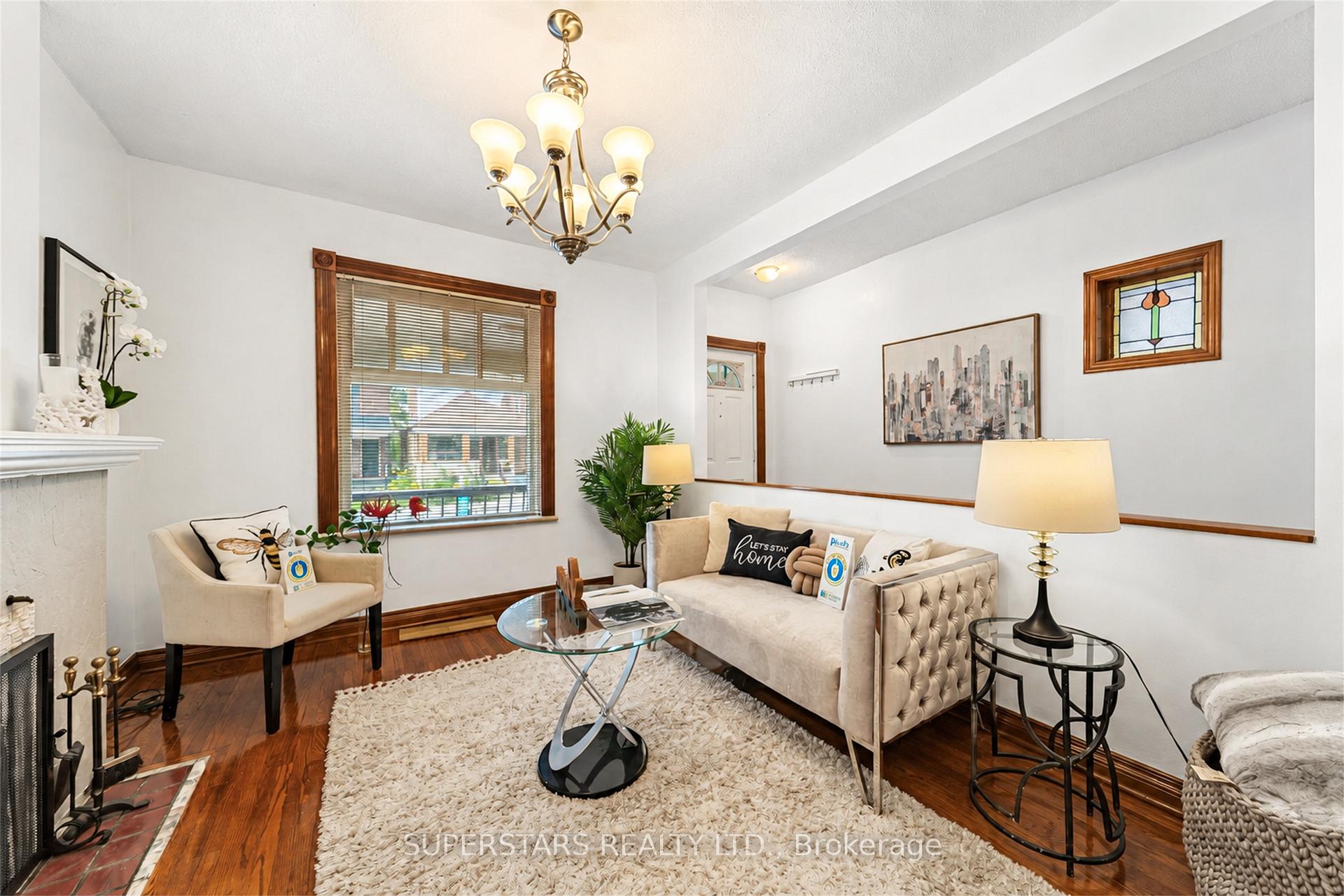 Photo 5 of 235 Oakwood Avenue, Toronto, Oakwood Village — HOMEH