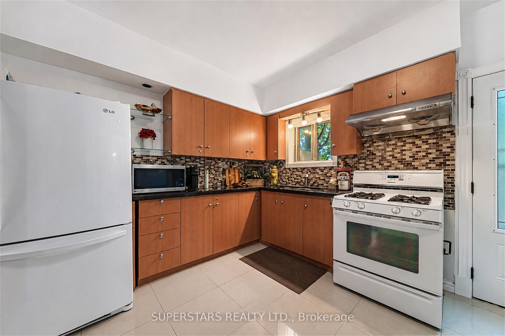 Photo 9 of 235 Oakwood Avenue, Toronto, Oakwood Village — HOMEH