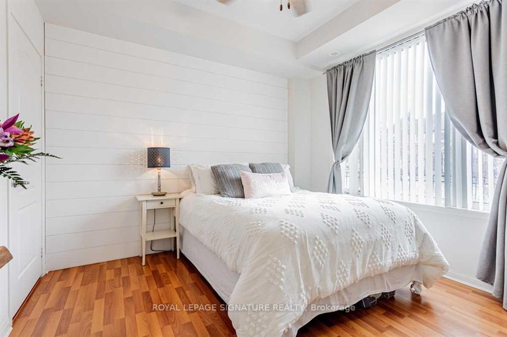 Photo 12 of Unit 2, 261 John Way W, Aurora, Bayview Wellington — HOMEH