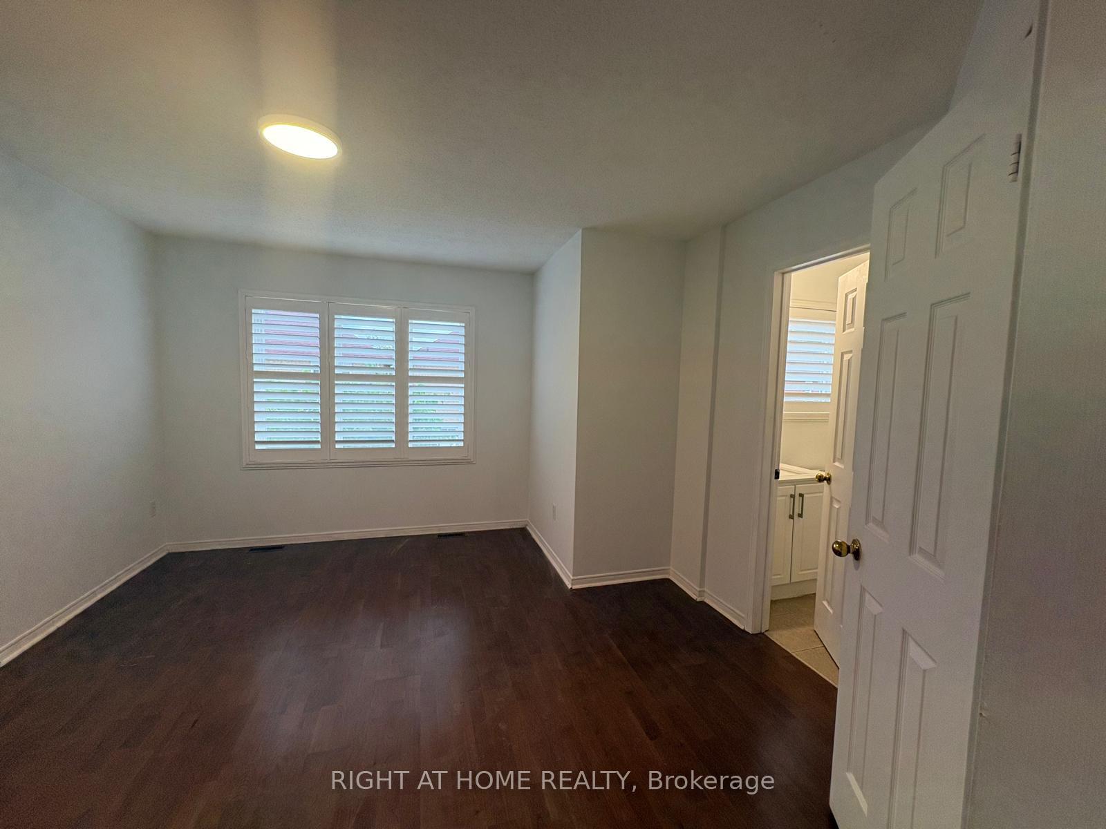Photo 10 of 55 Sunley Crescent, Brampton, Fletcher's West — HOMEH