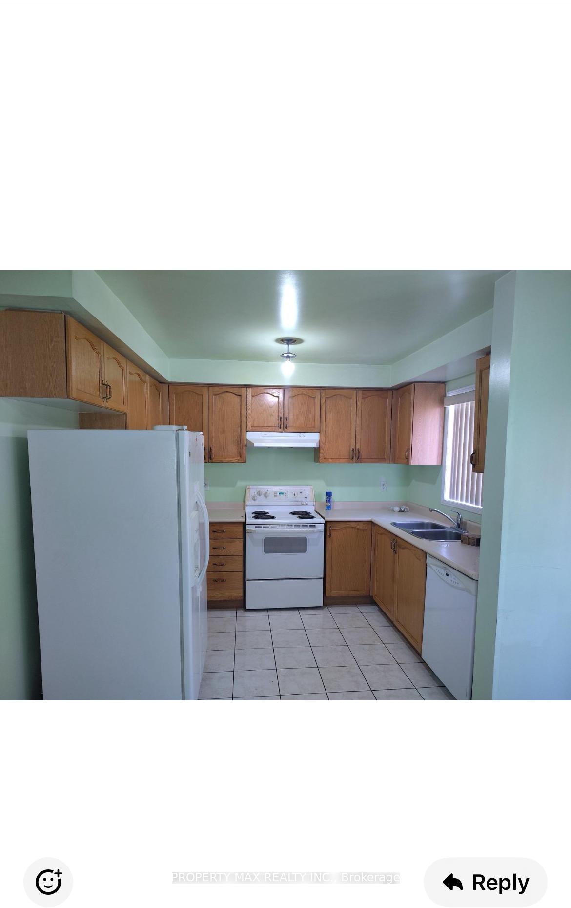 Photo 3 of Unit upper levels, 144 Dells Crescent, Brampton, Fletcher's Meadow — HOMEH