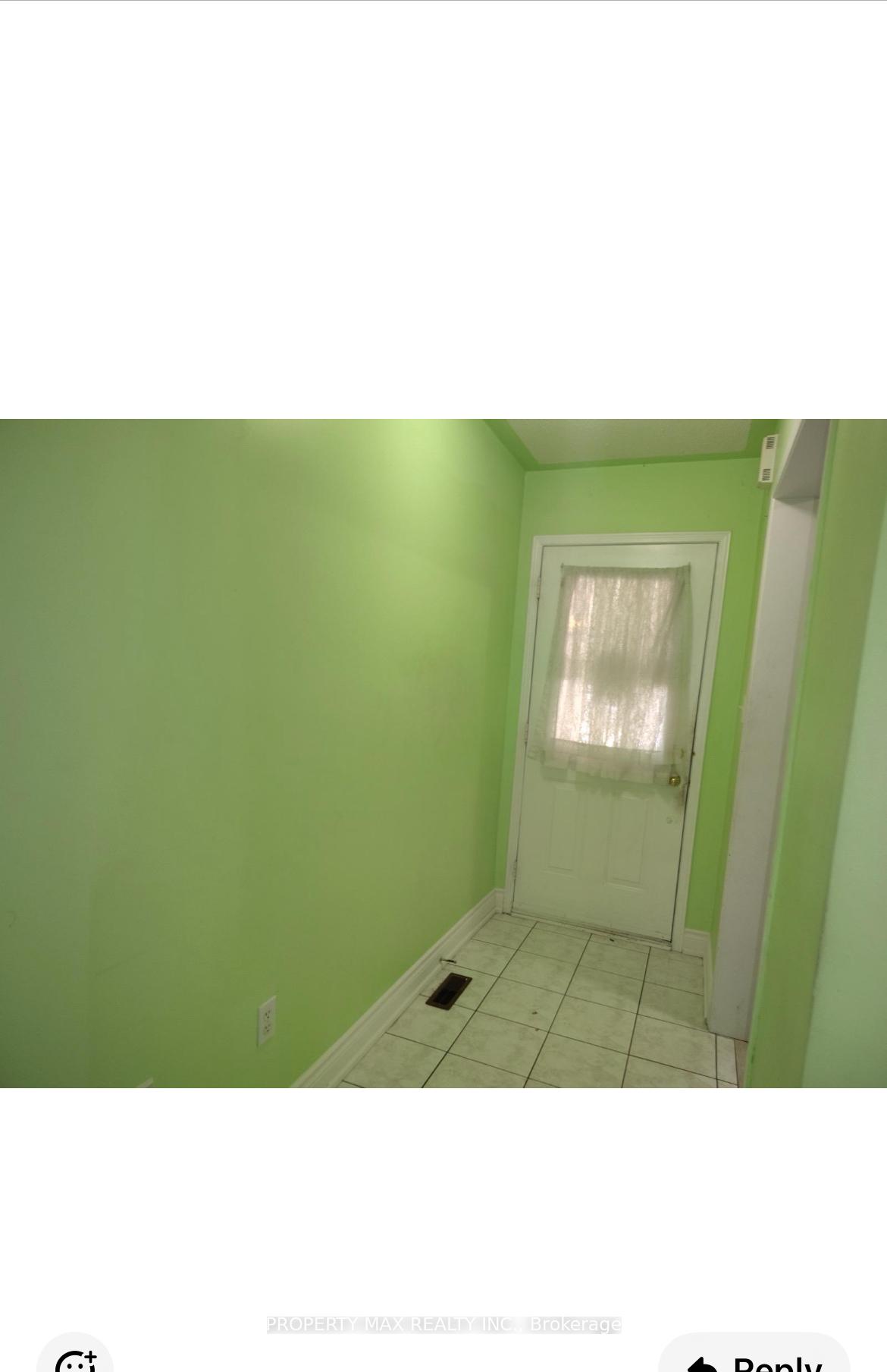 Photo 8 of Unit upper levels, 144 Dells Crescent, Brampton, Fletcher's Meadow — HOMEH