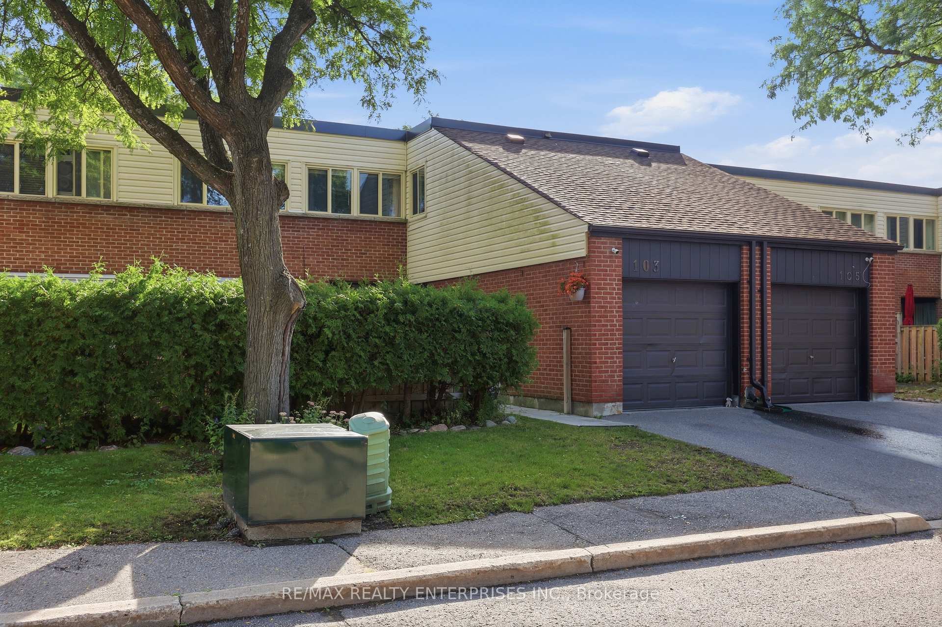 Photo 3 of Unit 103, 155 Glovers Road, Oshawa, Samac — HOMEH