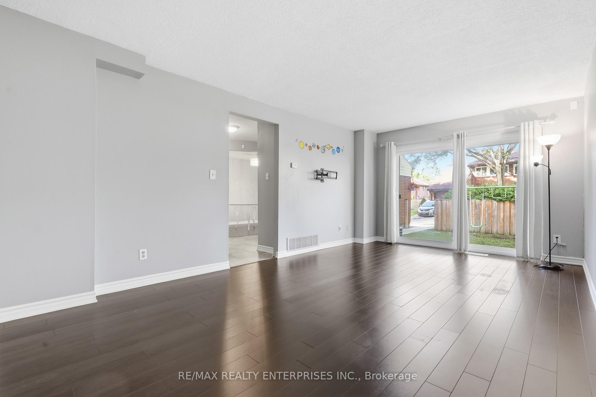 Photo 14 of Unit 103, 155 Glovers Road, Oshawa, Samac — HOMEH