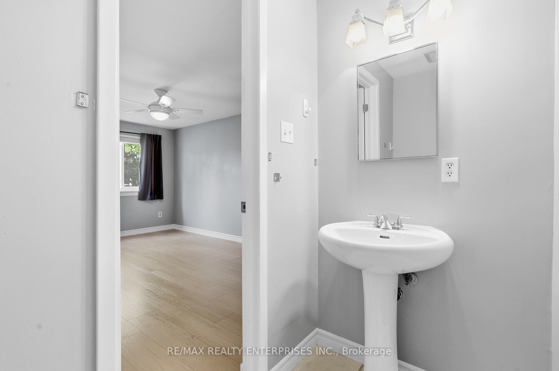 Photo 19 of Unit 103, 155 Glovers Road, Oshawa, Samac — HOMEH