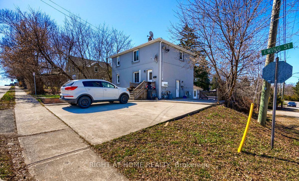 Photo 4 of Unit 1, 18 Ewing Street, Halton Hills, Georgetown — HOMEH