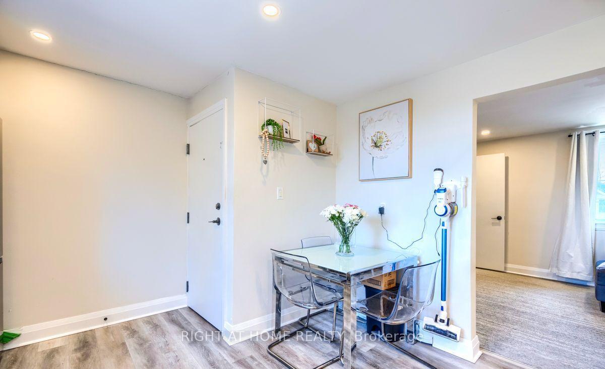 Photo 9 of Unit 1, 18 Ewing Street, Halton Hills, Georgetown — HOMEH