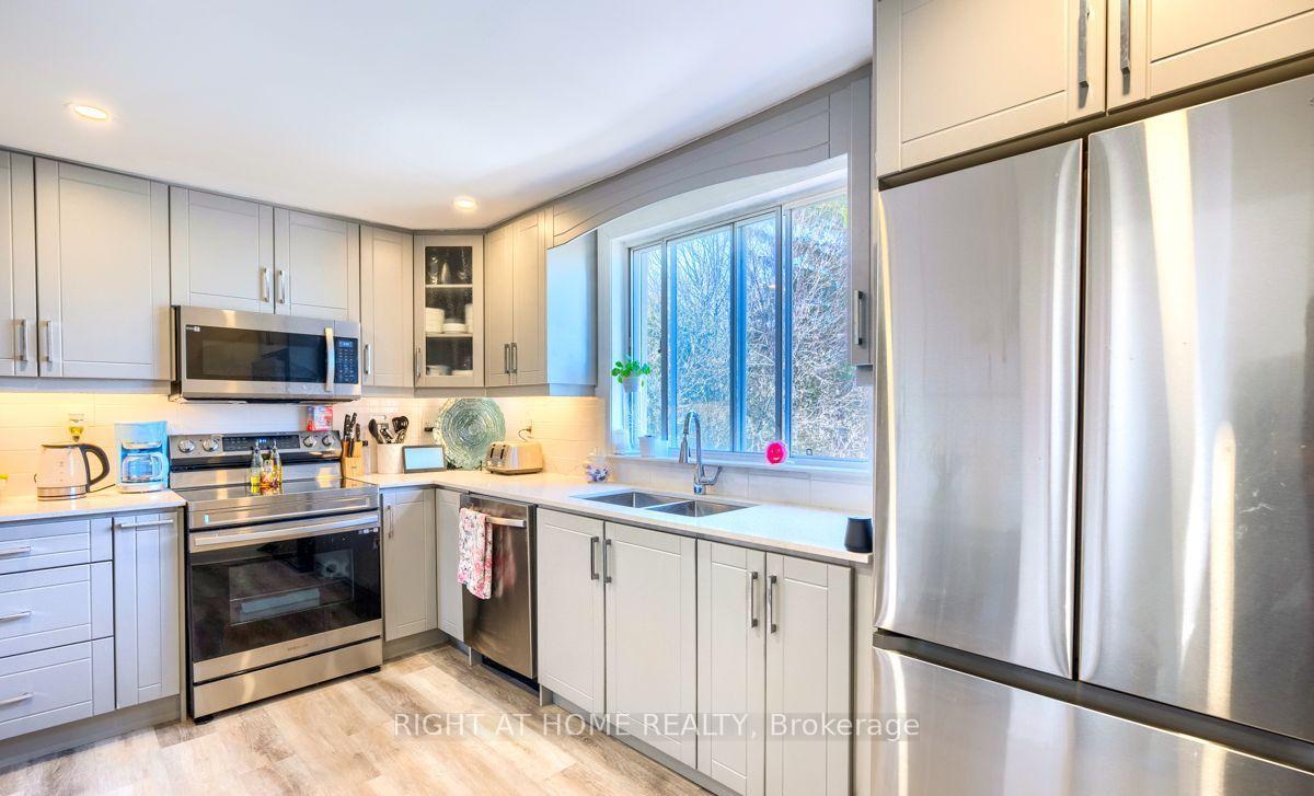 Photo 10 of Unit 1, 18 Ewing Street, Halton Hills, Georgetown — HOMEH