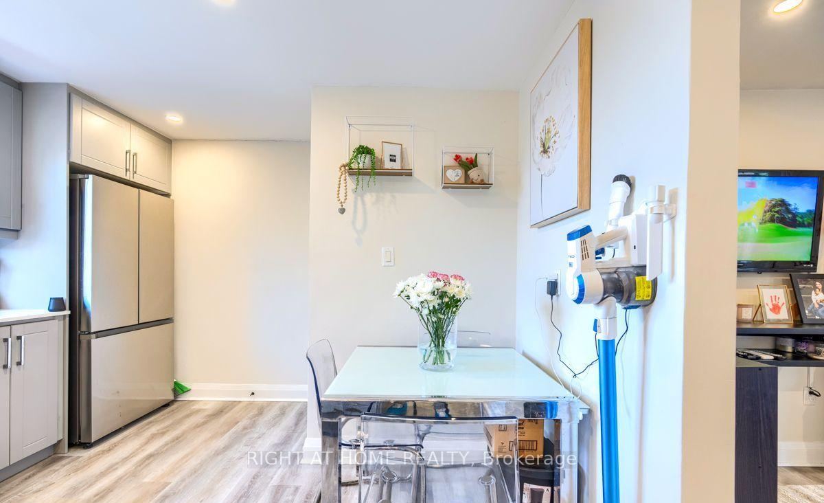 Photo 15 of Unit 1, 18 Ewing Street, Halton Hills, Georgetown — HOMEH