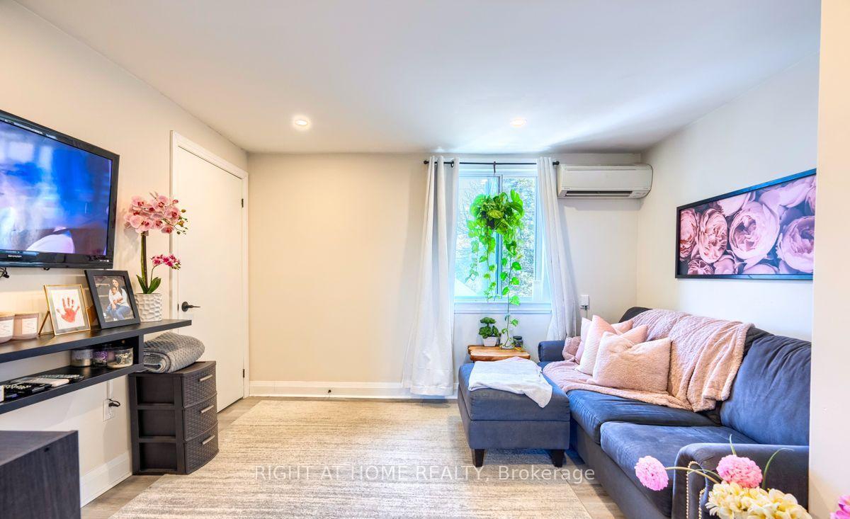 Photo 17 of Unit 1, 18 Ewing Street, Halton Hills, Georgetown — HOMEH