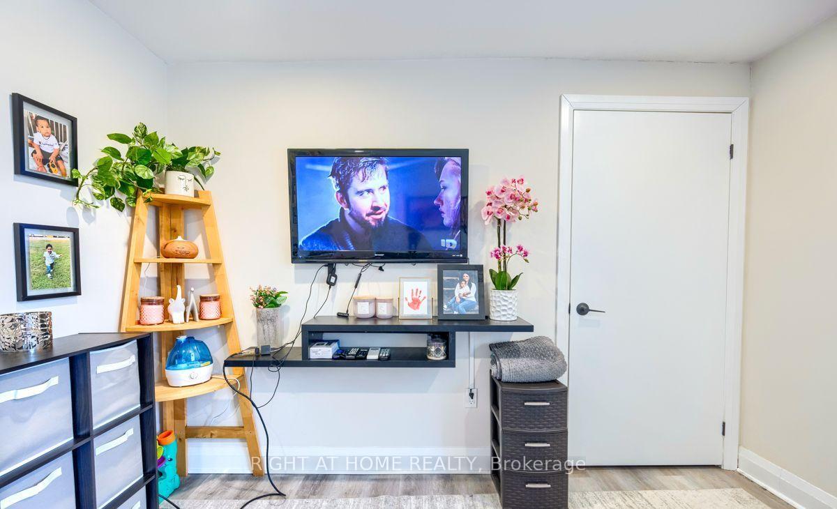 Photo 20 of Unit 1, 18 Ewing Street, Halton Hills, Georgetown — HOMEH