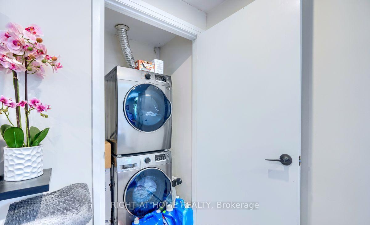 Photo 21 of Unit 1, 18 Ewing Street, Halton Hills, Georgetown — HOMEH