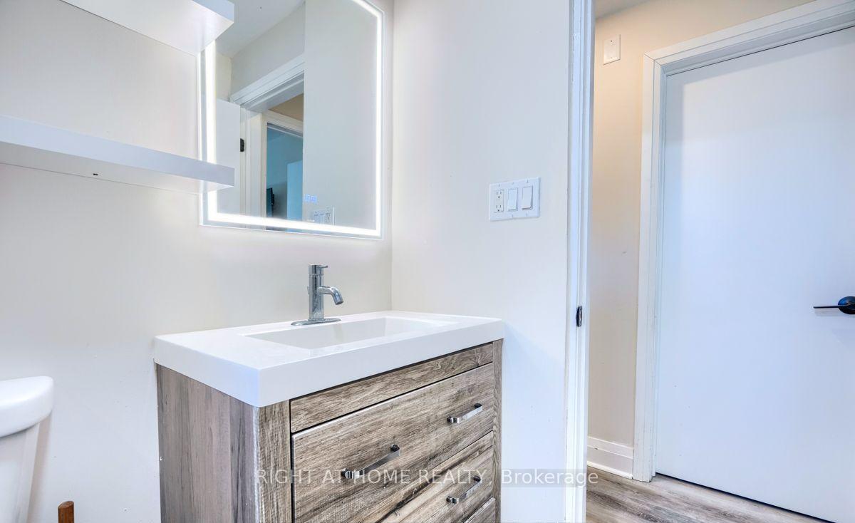 Photo 27 of Unit 1, 18 Ewing Street, Halton Hills, Georgetown — HOMEH