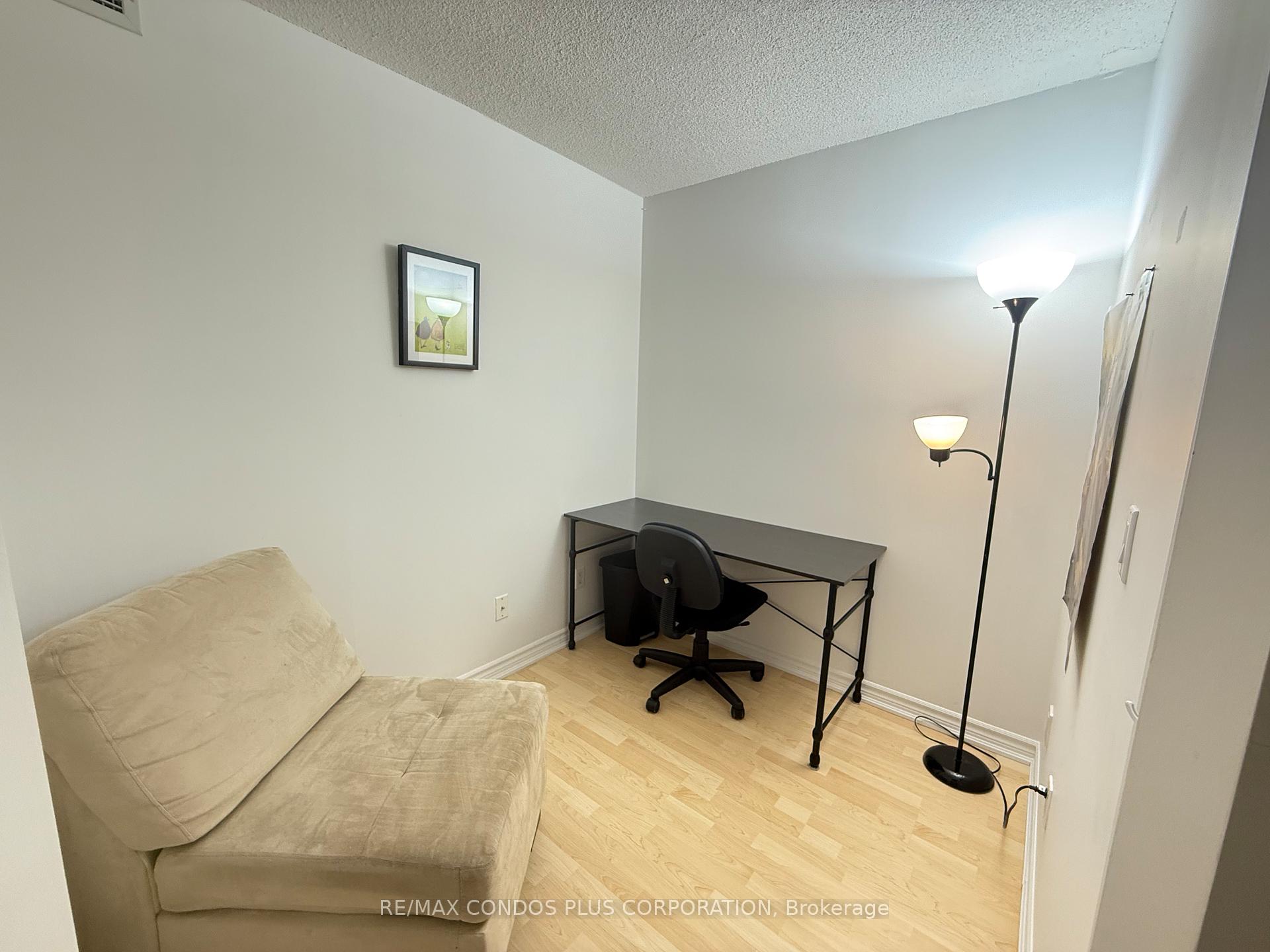 Photo 10 of Unit 1402, 761 Bay Street, Toronto, Bay Street Corridor — HOMEH