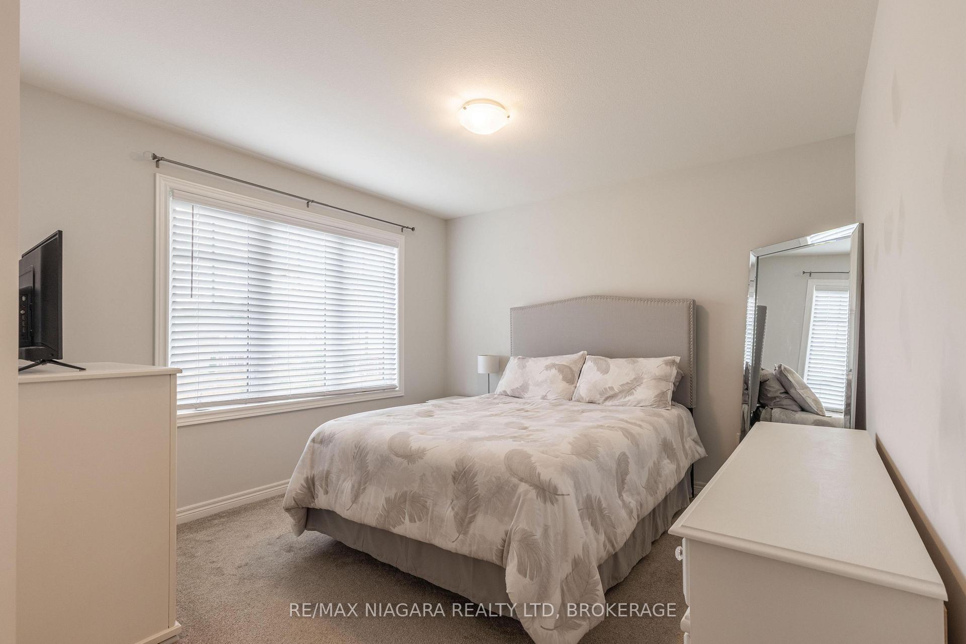 Photo 14 of 8073 Cole Court, Niagara Falls, Oldfield — HOMEH
