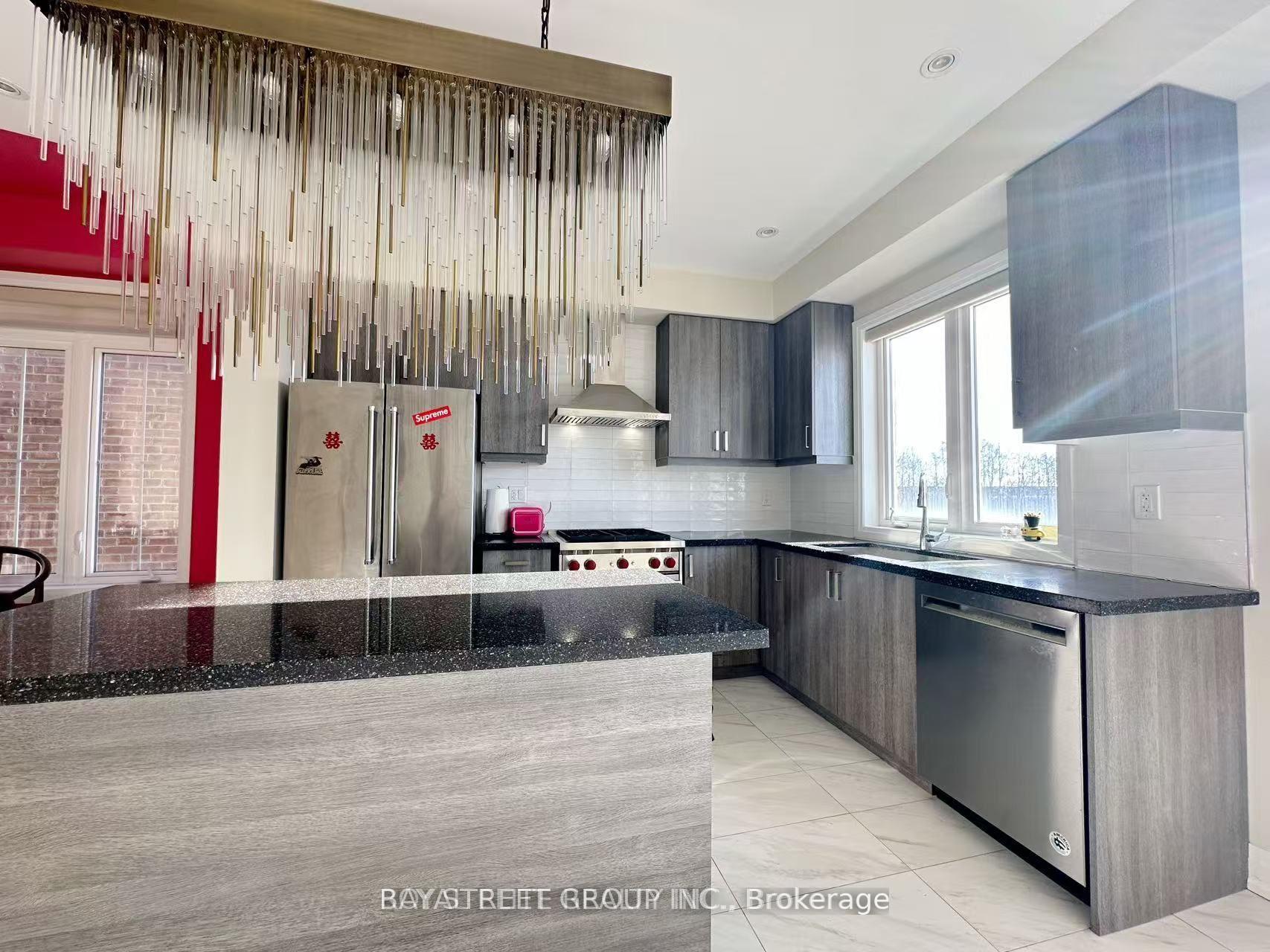Photo 4 of 13 Thomas Foster Street, Markham, Berczy — HOMEH