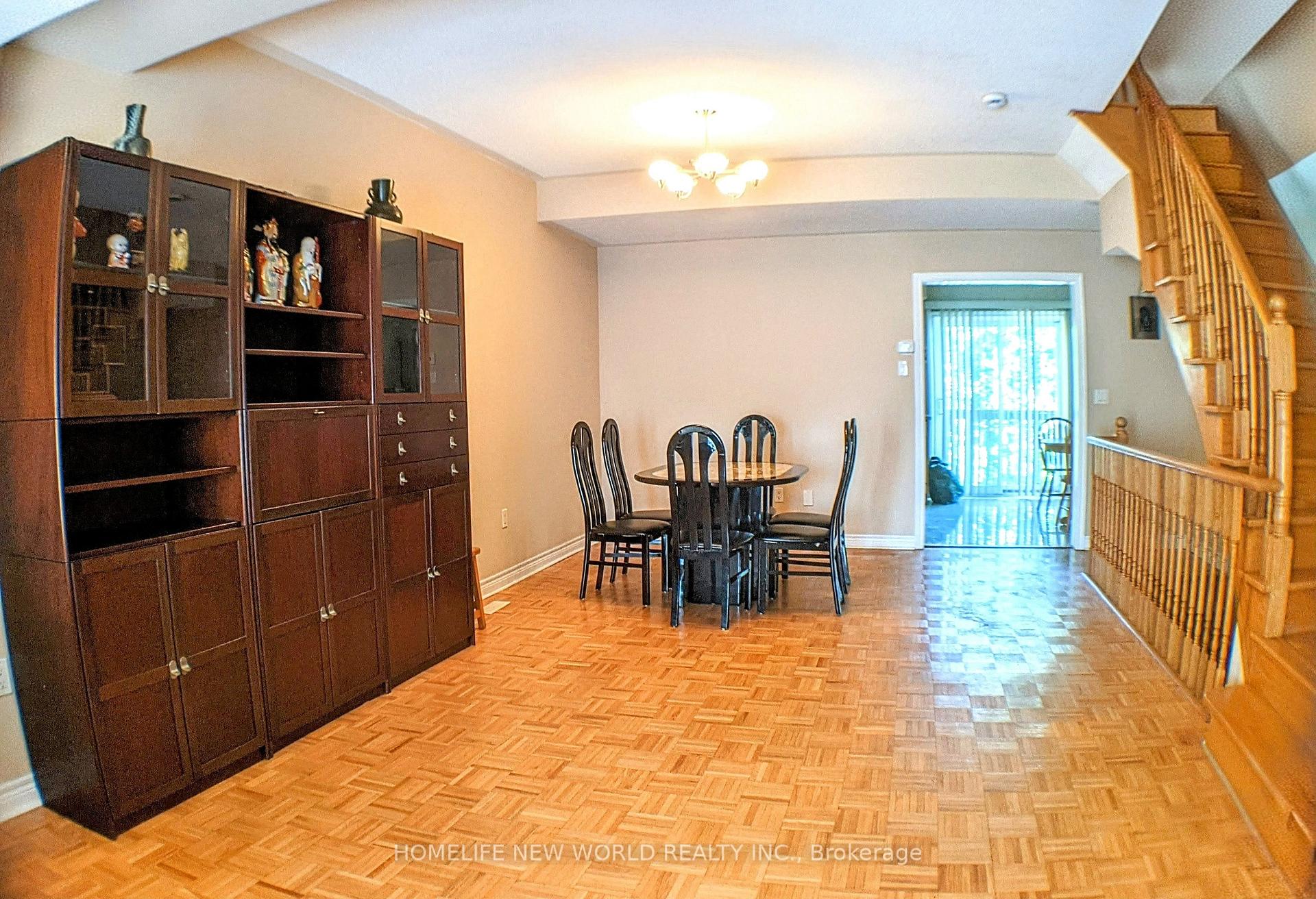 Photo 8 of Unit 38, 9133 Bayview Avenue, Richmond Hill, Doncrest — HOMEH