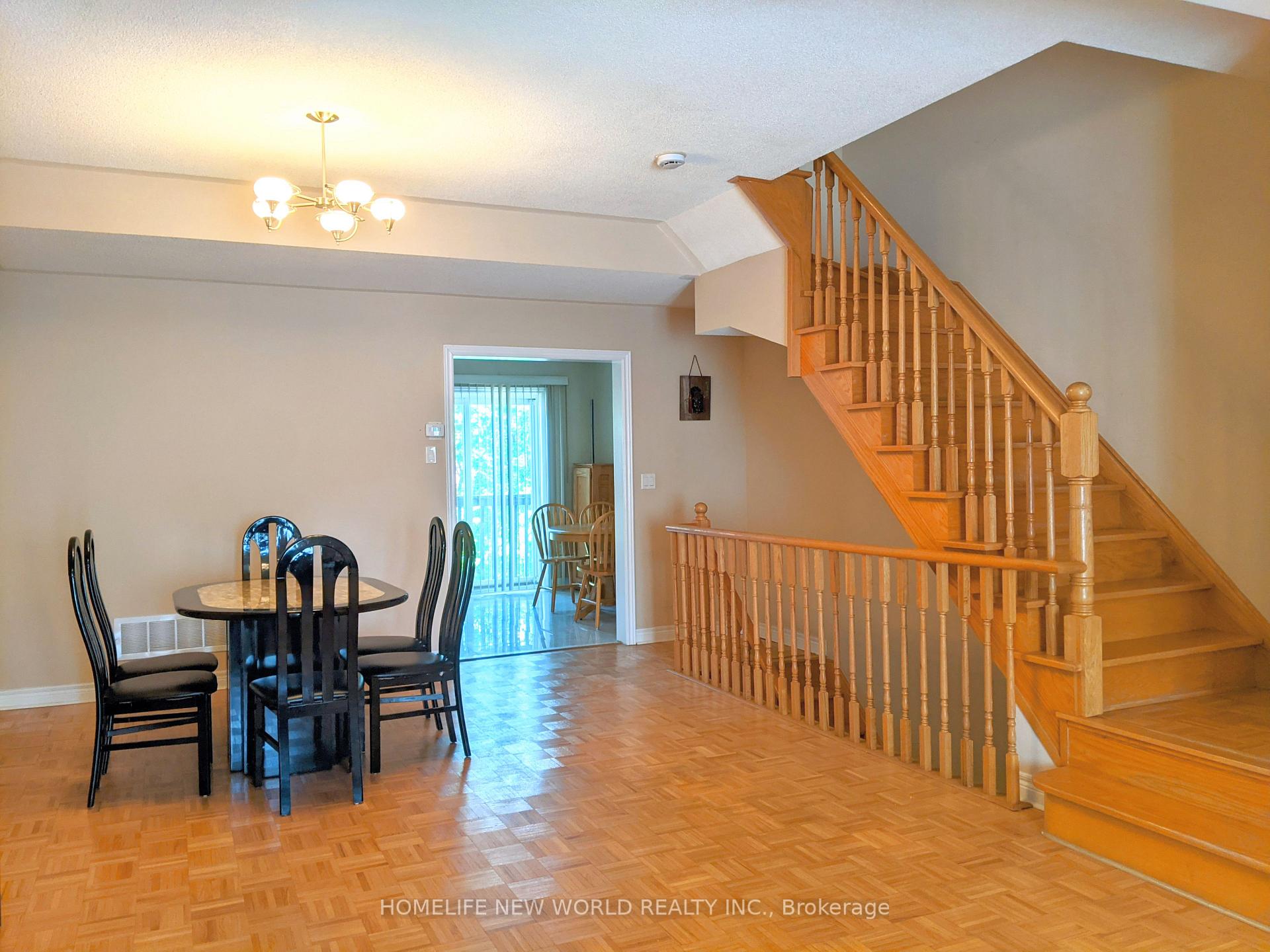 Photo 9 of Unit 38, 9133 Bayview Avenue, Richmond Hill, Doncrest — HOMEH