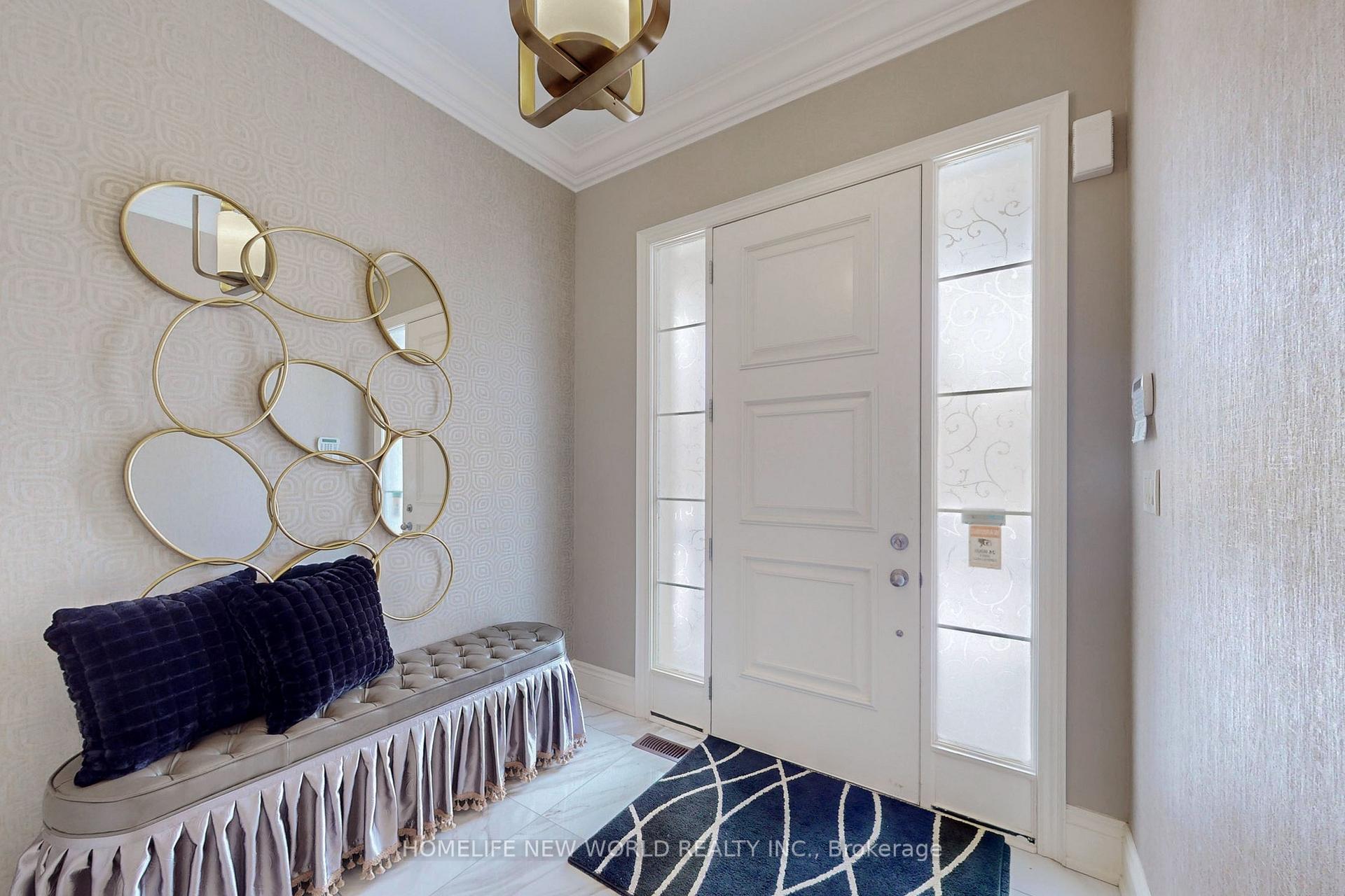 Photo 2 of 21 Conger Street, Vaughan, Patterson — HOMEH