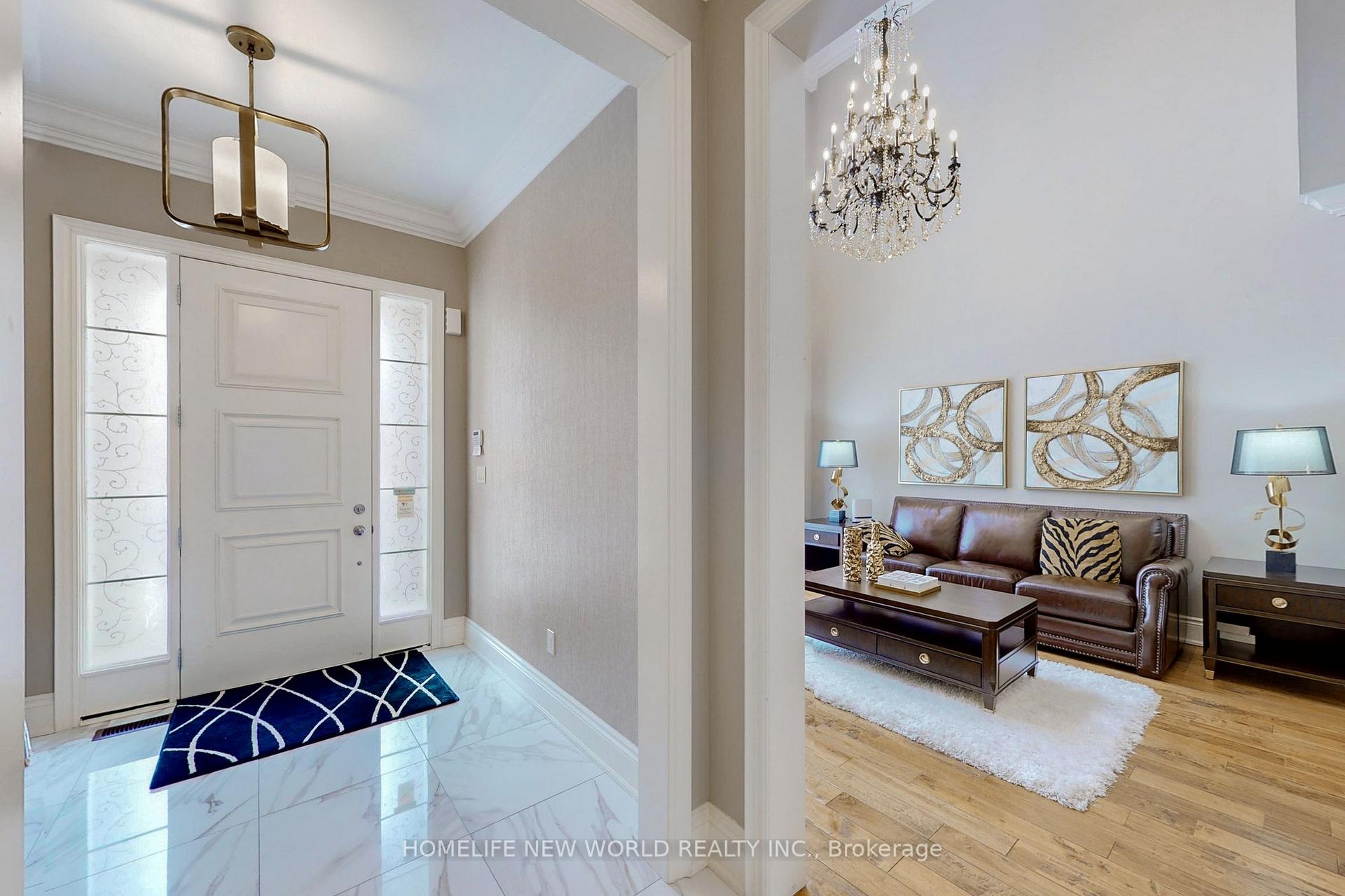 Photo 3 of 21 Conger Street, Vaughan, Patterson — HOMEH