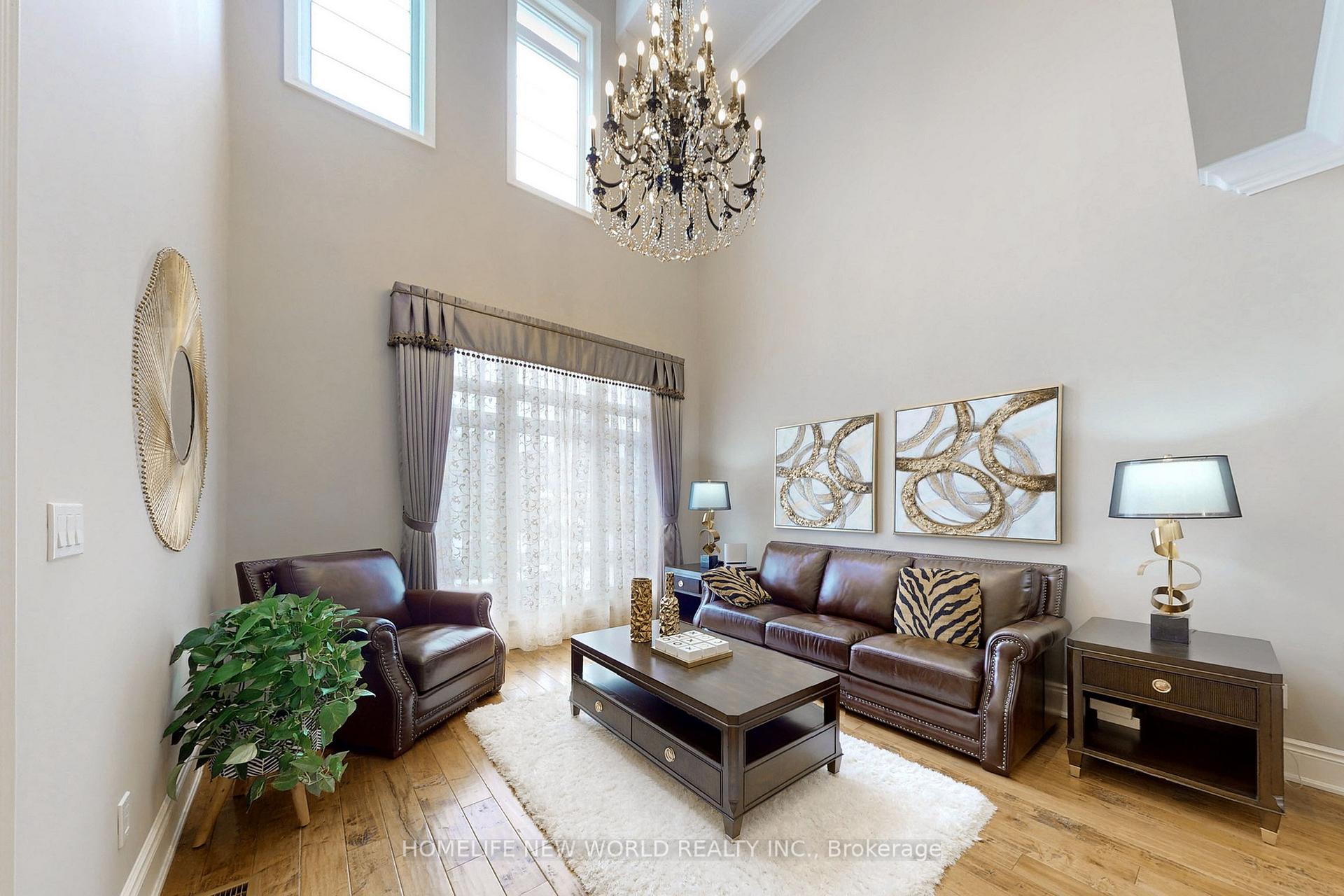 Photo 4 of 21 Conger Street, Vaughan, Patterson — HOMEH