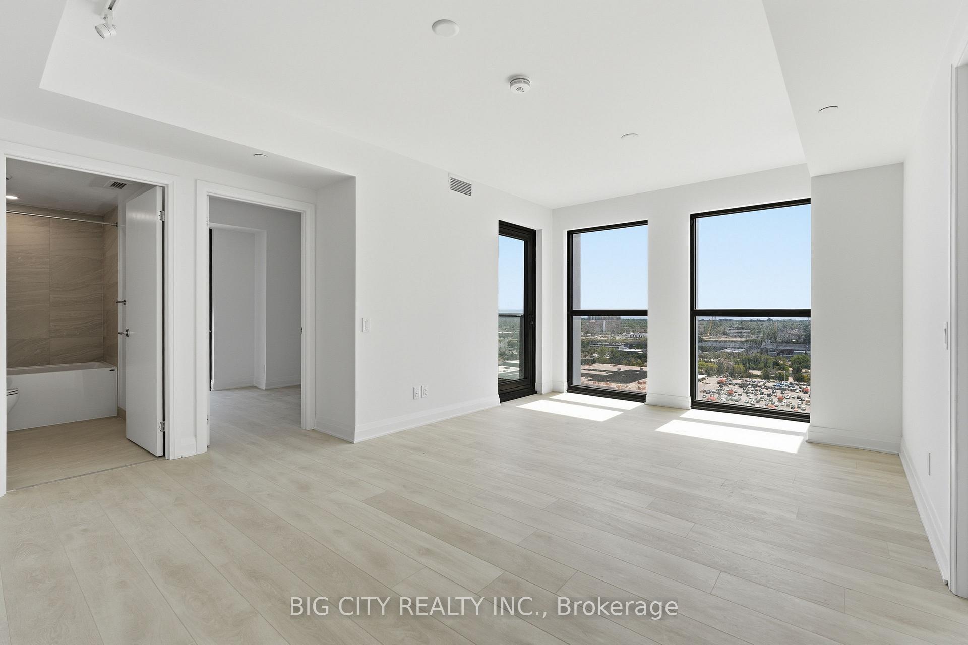 Photo 4 of Unit 1910, 25 Frederick Todd Way, Toronto, Leaside — HOMEH