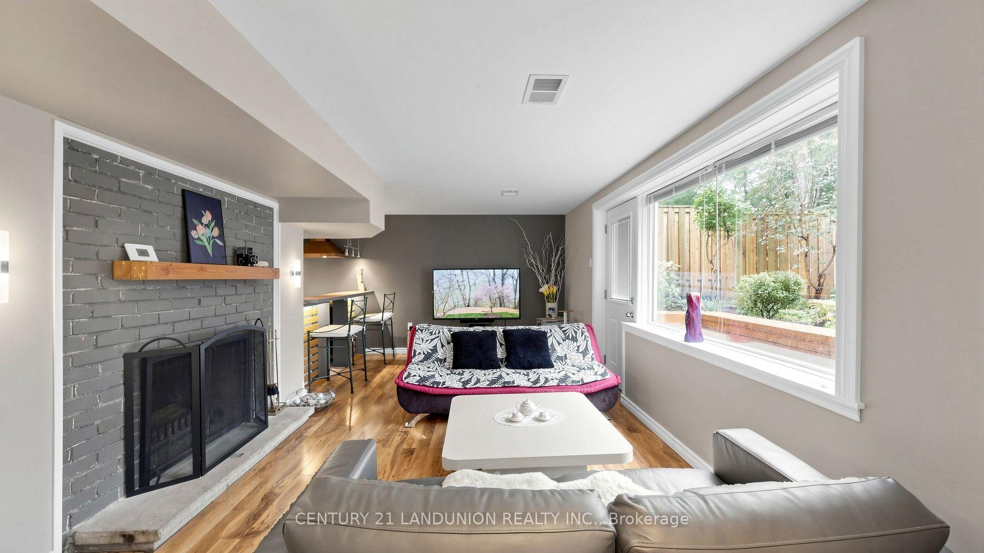 Photo 18 of 23 Benleigh Drive, Scarborough, Woburn — HOMEH