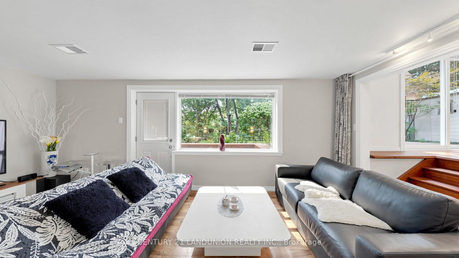 Photo 19 of 23 Benleigh Drive, Scarborough, Woburn — HOMEH