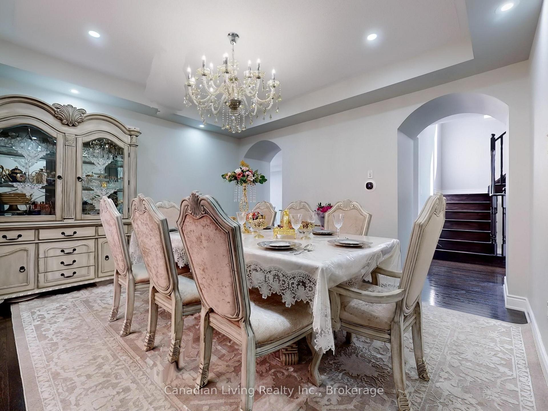 Photo 8 of 283 John Davis Gate, Whitchurch-Stouffville, Stouffville — HOMEH