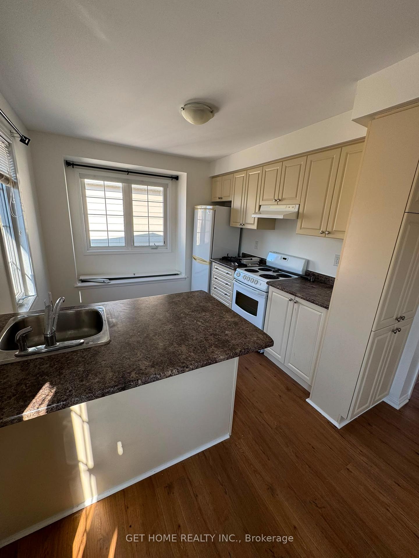 Photo 5 of 5 Raven Cross Avenue, Markham, Cornell — HOMEH