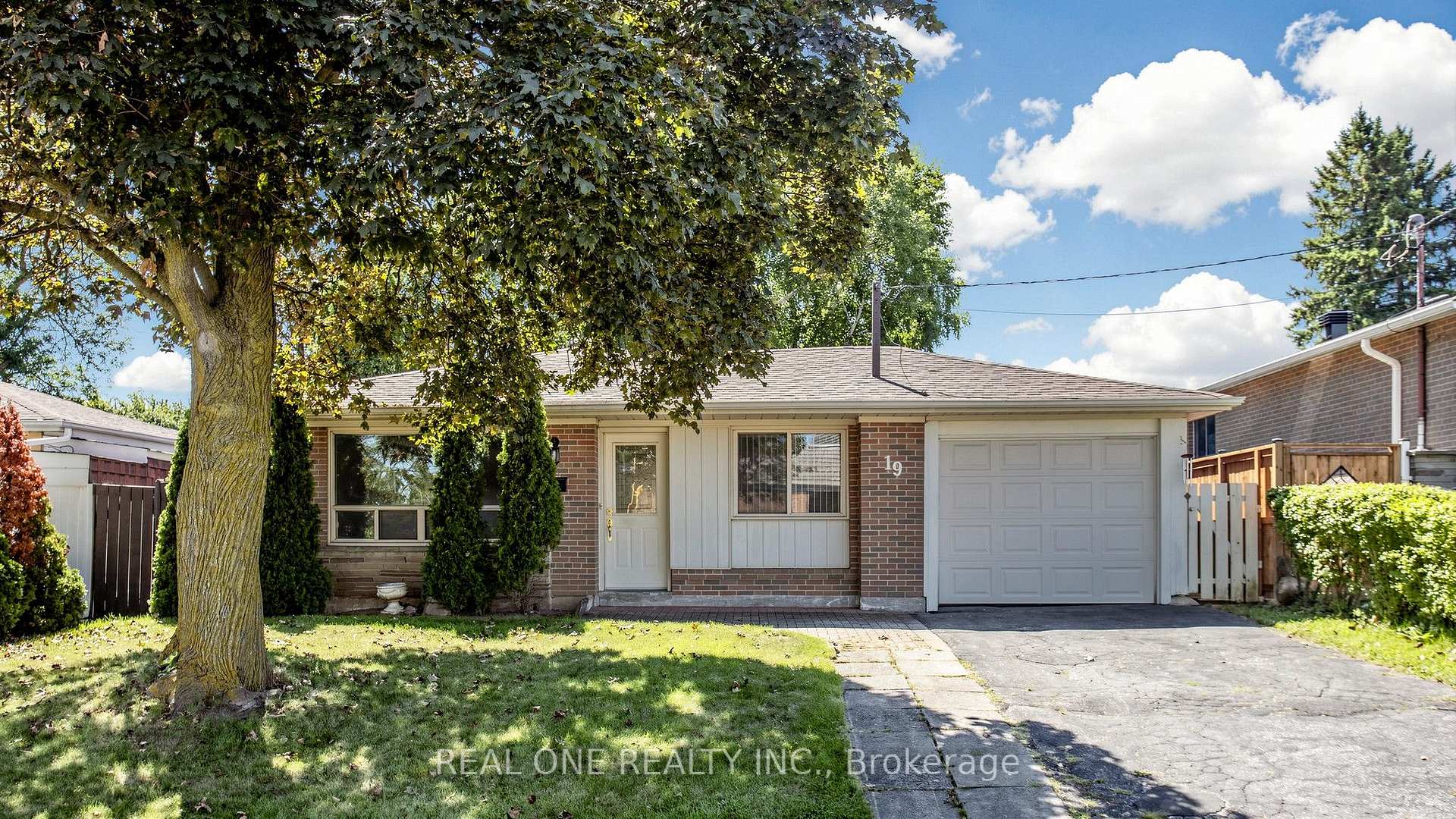 Photo 1 of 19 Nymark Avenue, North York, Don Valley Village — HOMEH