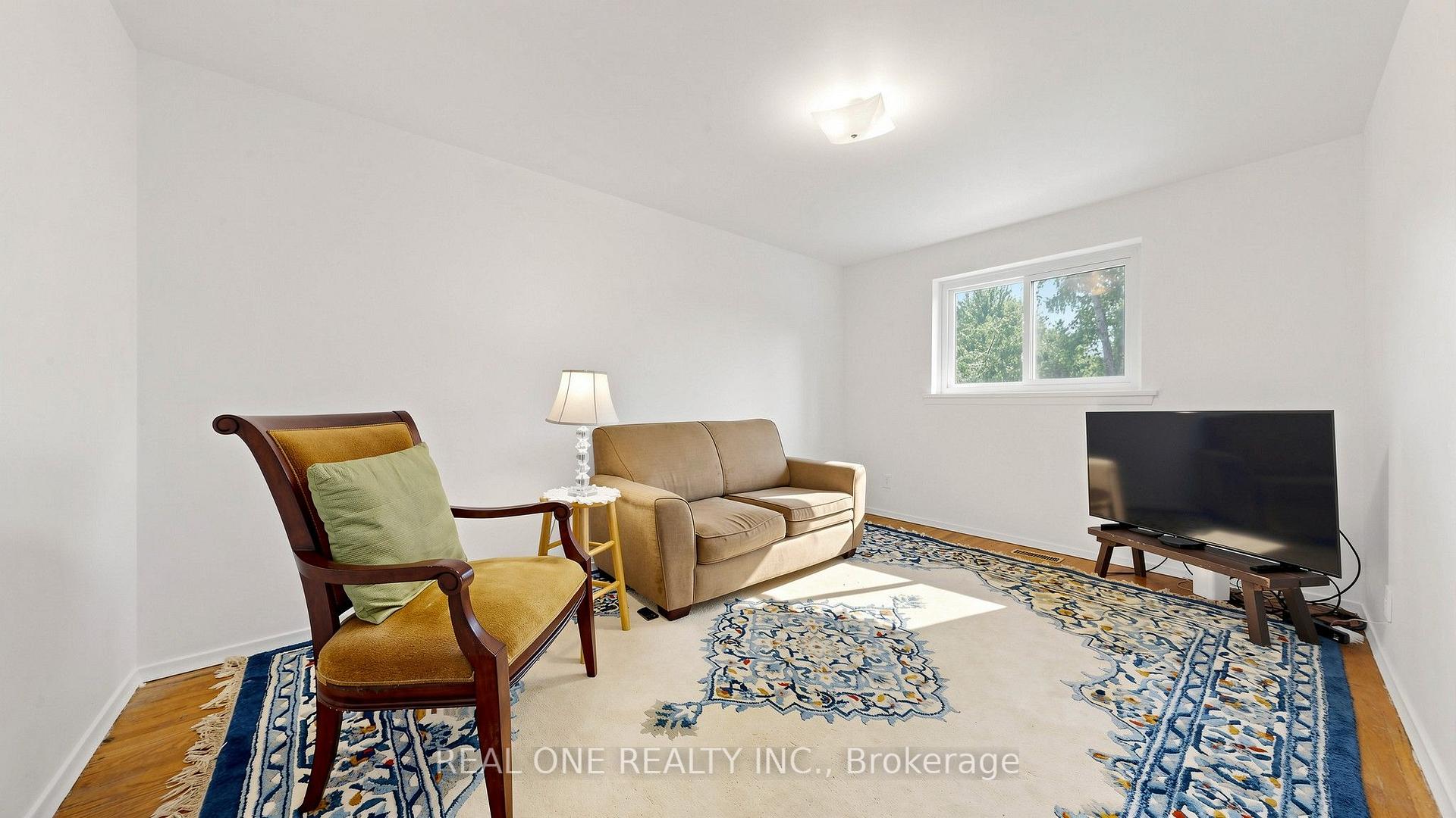 Photo 20 of 19 Nymark Avenue, North York, Don Valley Village — HOMEH