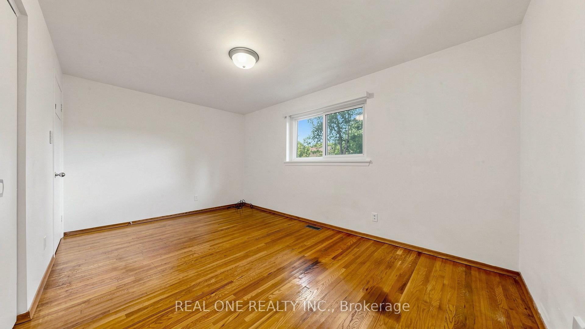 Photo 22 of 19 Nymark Avenue, North York, Don Valley Village — HOMEH