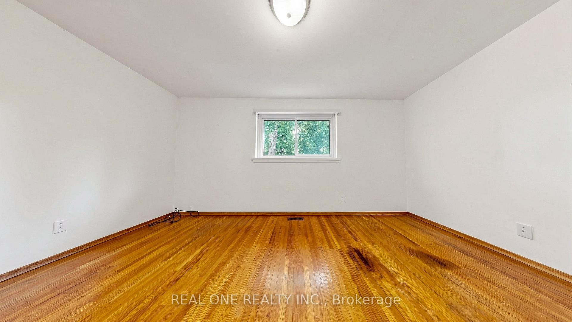 Photo 23 of 19 Nymark Avenue, North York, Don Valley Village — HOMEH