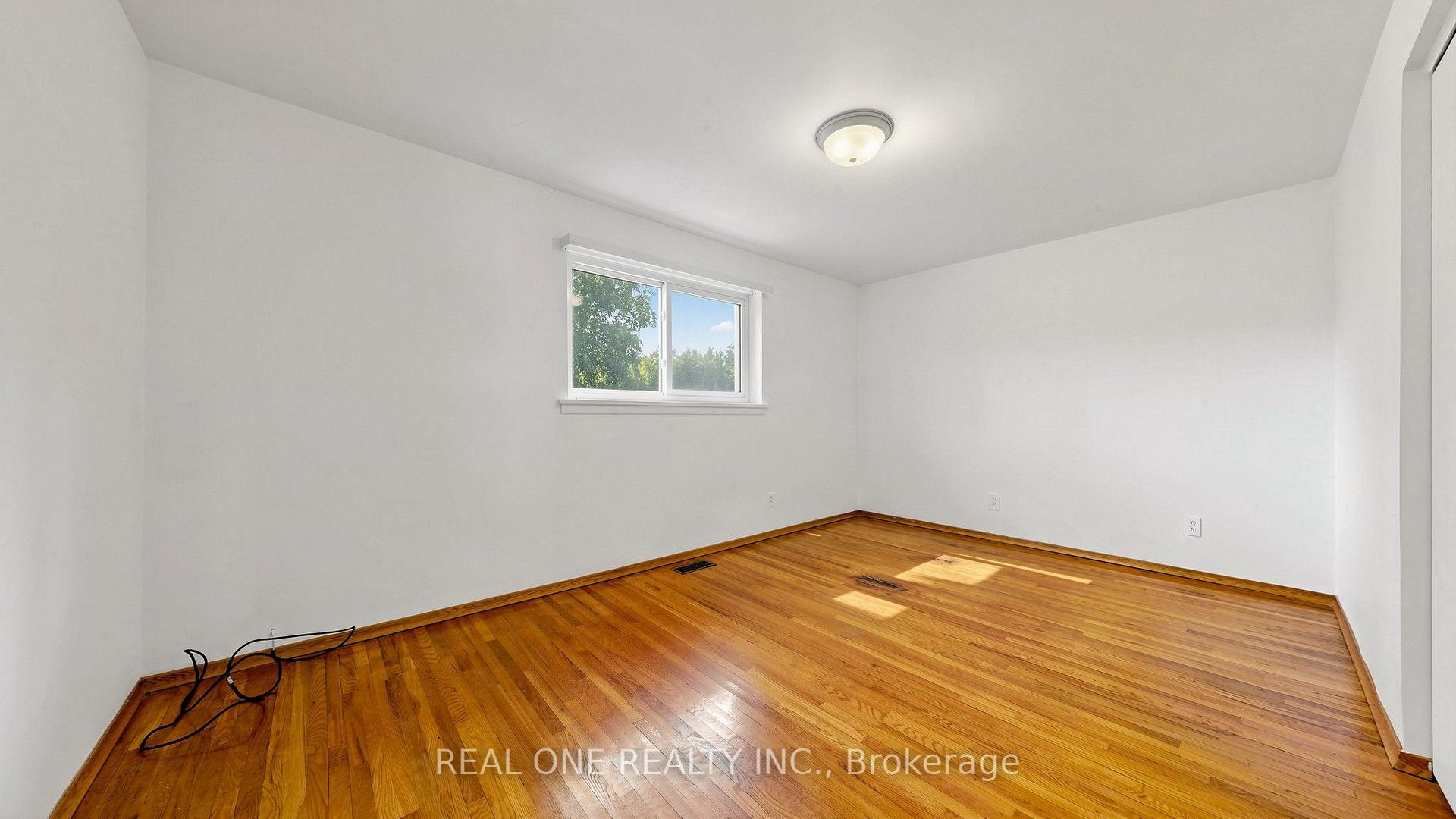 Photo 24 of 19 Nymark Avenue, North York, Don Valley Village — HOMEH