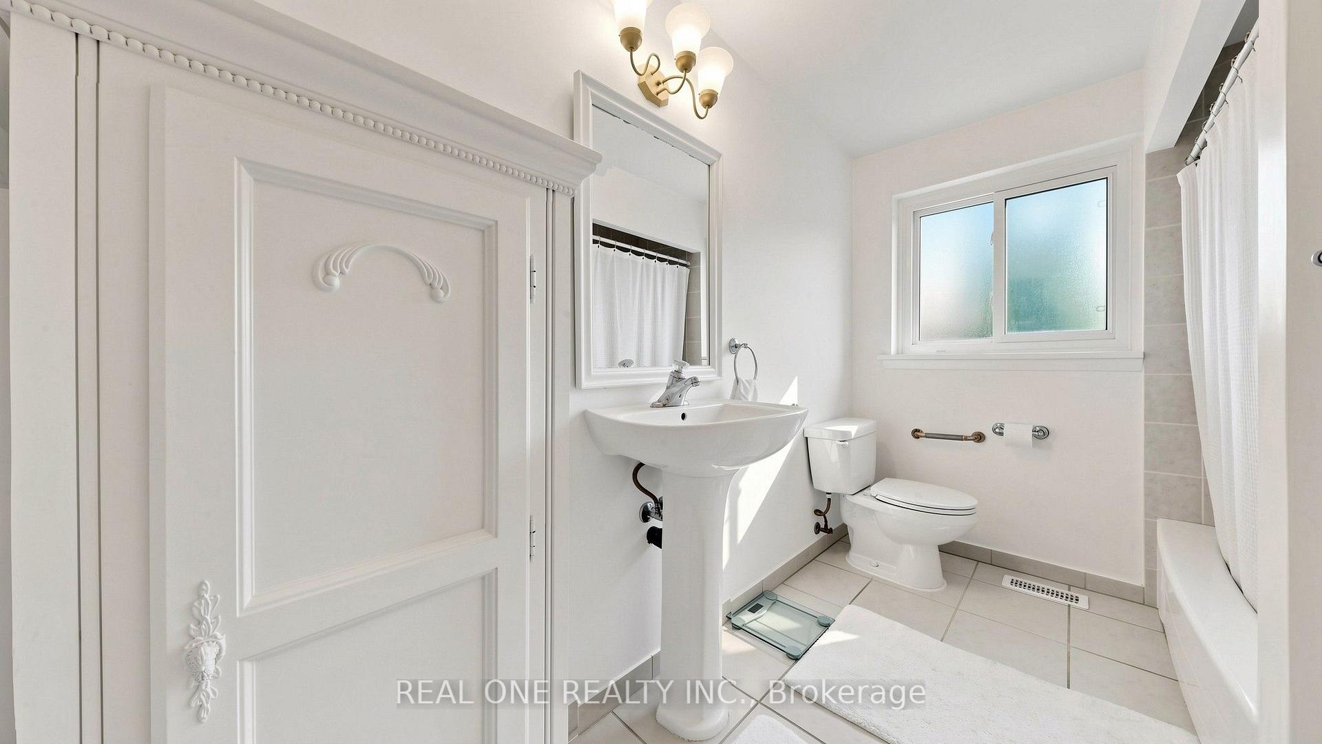 Photo 25 of 19 Nymark Avenue, North York, Don Valley Village — HOMEH