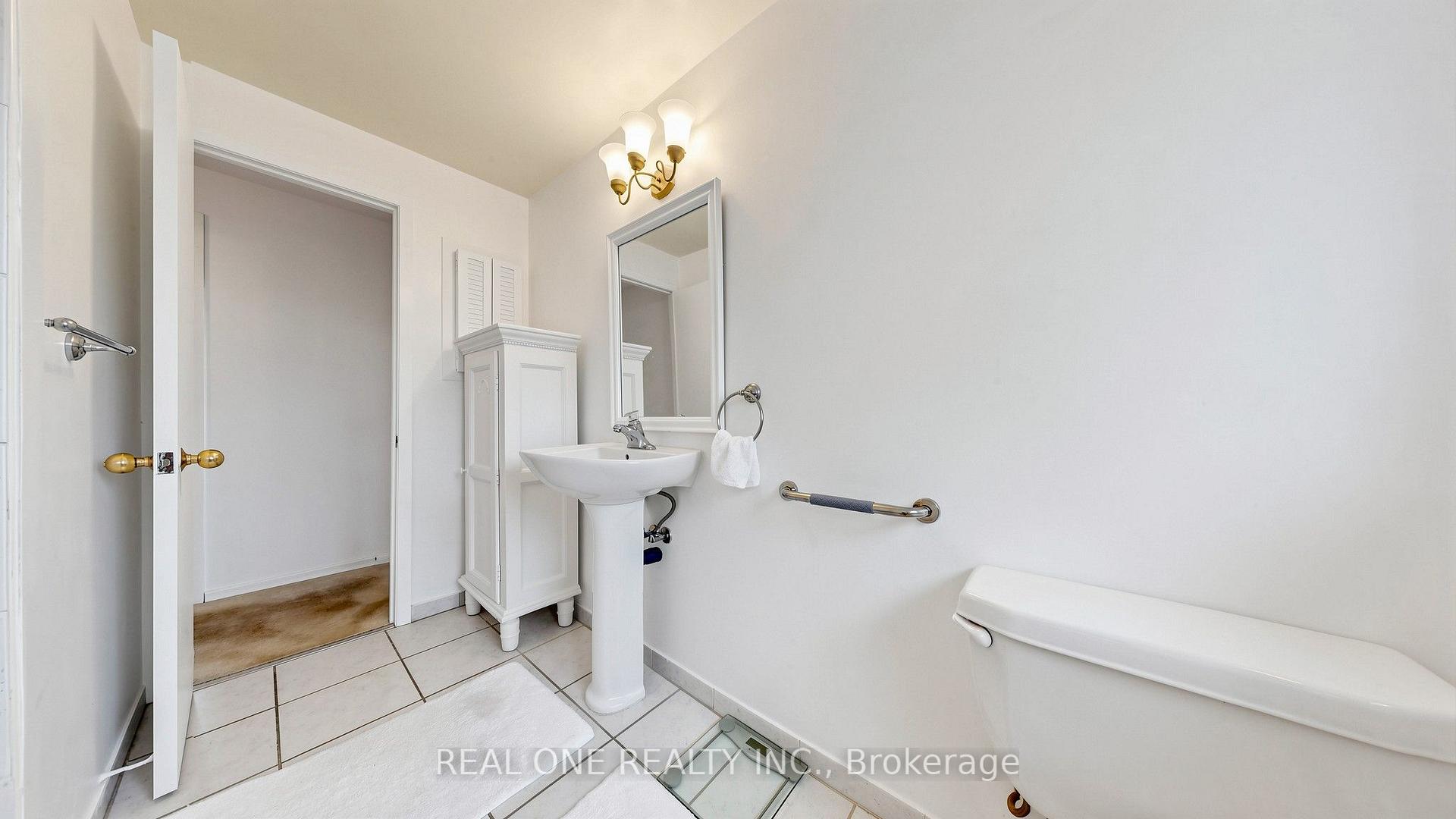 Photo 26 of 19 Nymark Avenue, North York, Don Valley Village — HOMEH