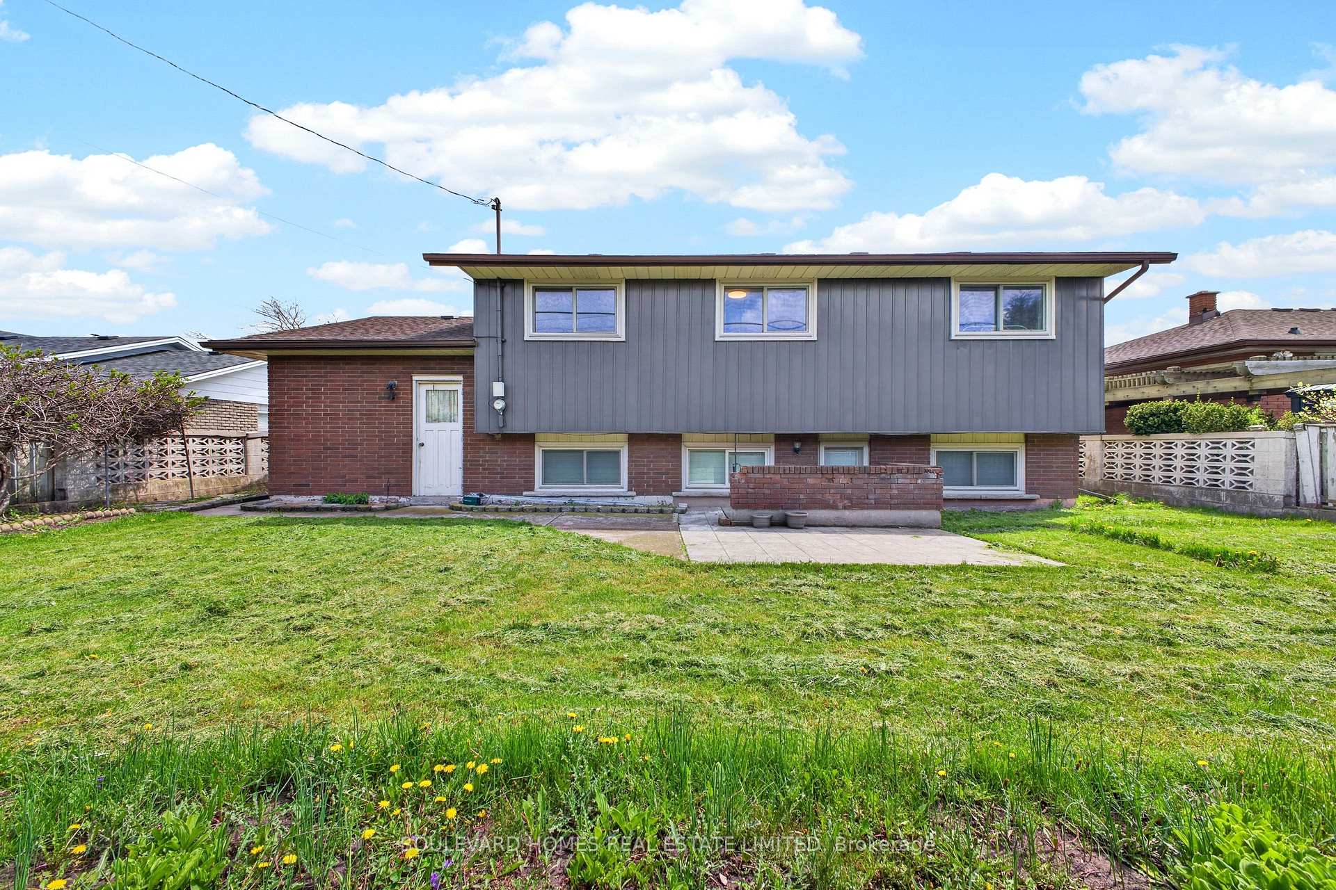 Photo 11 of 66 Watt Avenue, Welland, Lincoln/Crowland — HOMEH