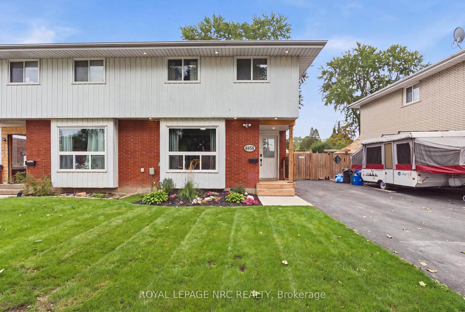Photo 1 of 8458 Willoughby Drive, Niagara Falls, Chippawa — HOMEH