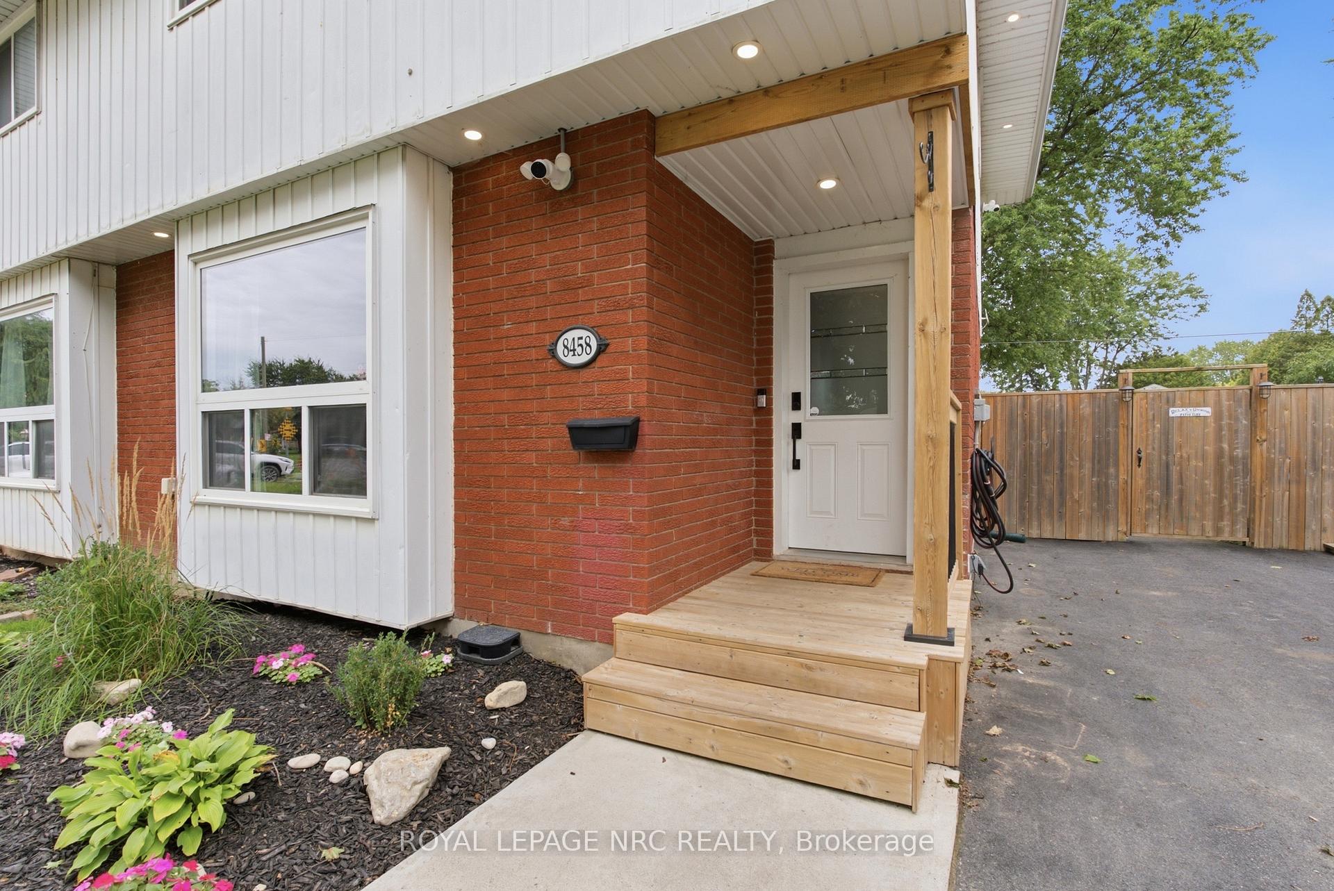 Photo 3 of 8458 Willoughby Drive, Niagara Falls, Chippawa — HOMEH