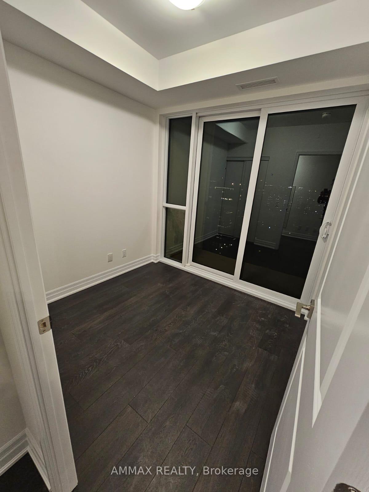 Photo 2 of 30 Elm Drive W, Mississauga, Fairview — HOMEH