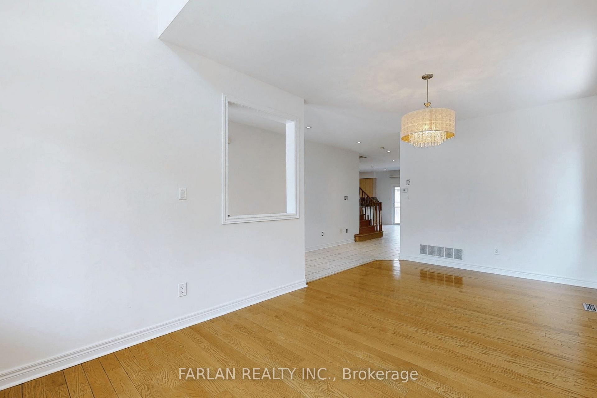 Photo 10 of 38 Billingham Heights, Aurora, Bayview Wellington — HOMEH