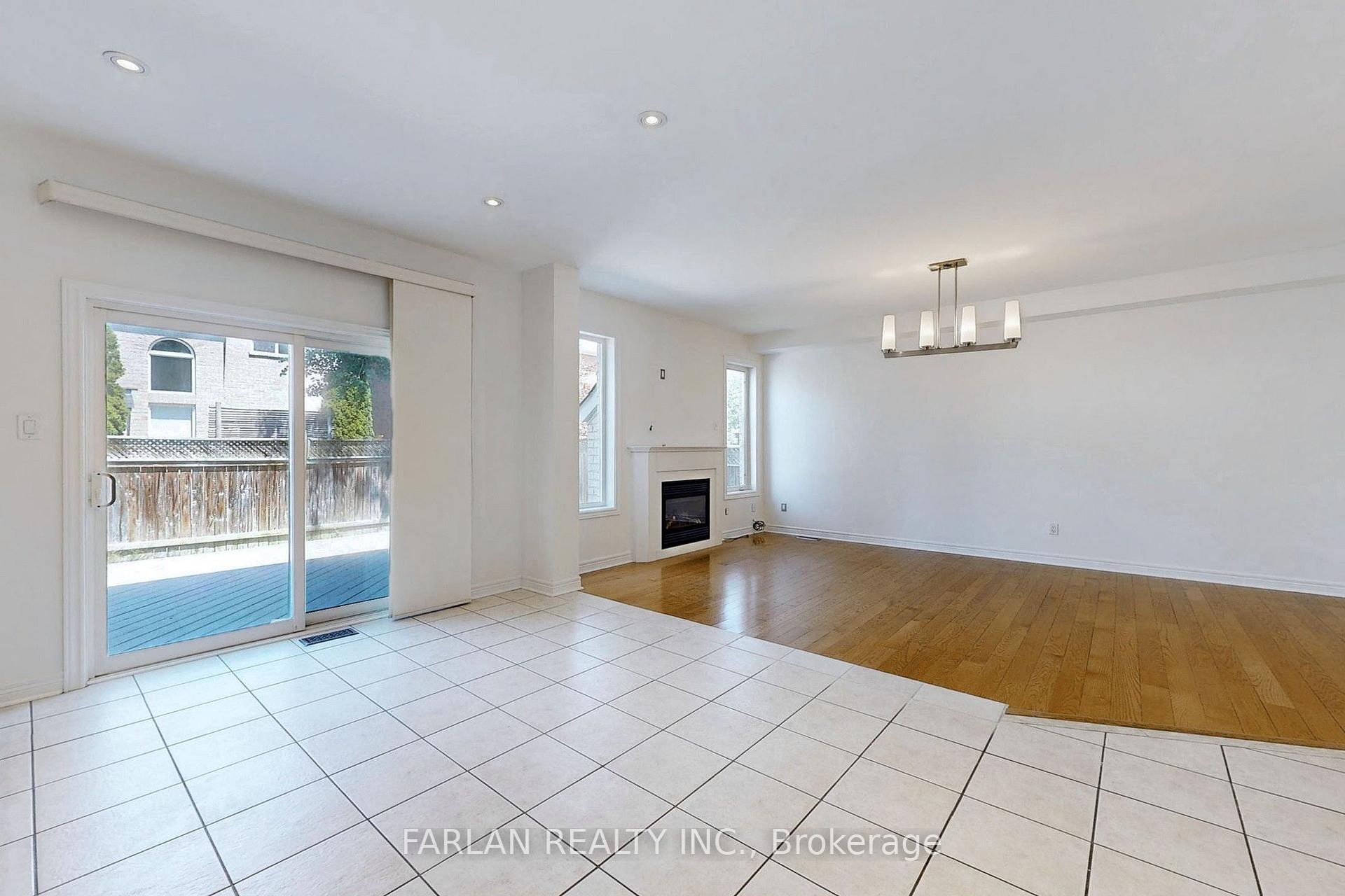 Photo 17 of 38 Billingham Heights, Aurora, Bayview Wellington — HOMEH
