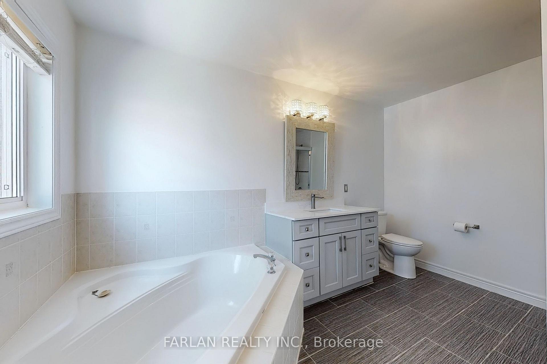 Photo 29 of 38 Billingham Heights, Aurora, Bayview Wellington — HOMEH