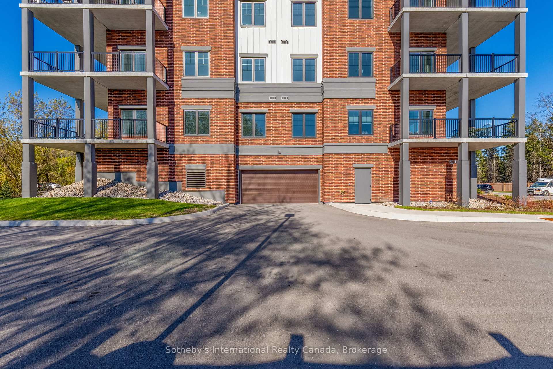 Photo 33 of Unit 417, 121 Mary Street, Clearview, Creemore — HOMEH