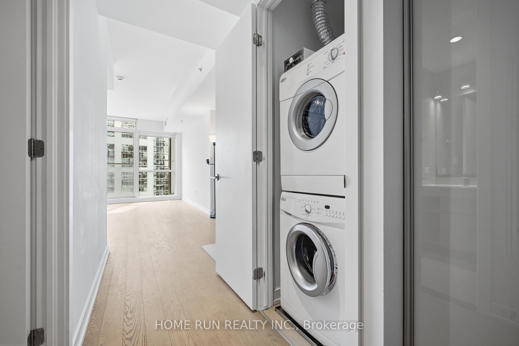 Photo 5 of Unit 1007, 199 Slater Street, Ottawa, Ottawa Centre — HOMEH